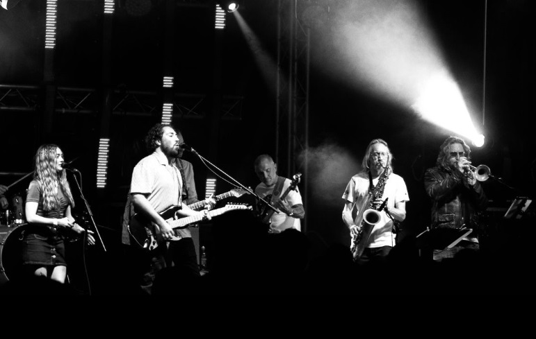 THOMAS ATLAS & Guests